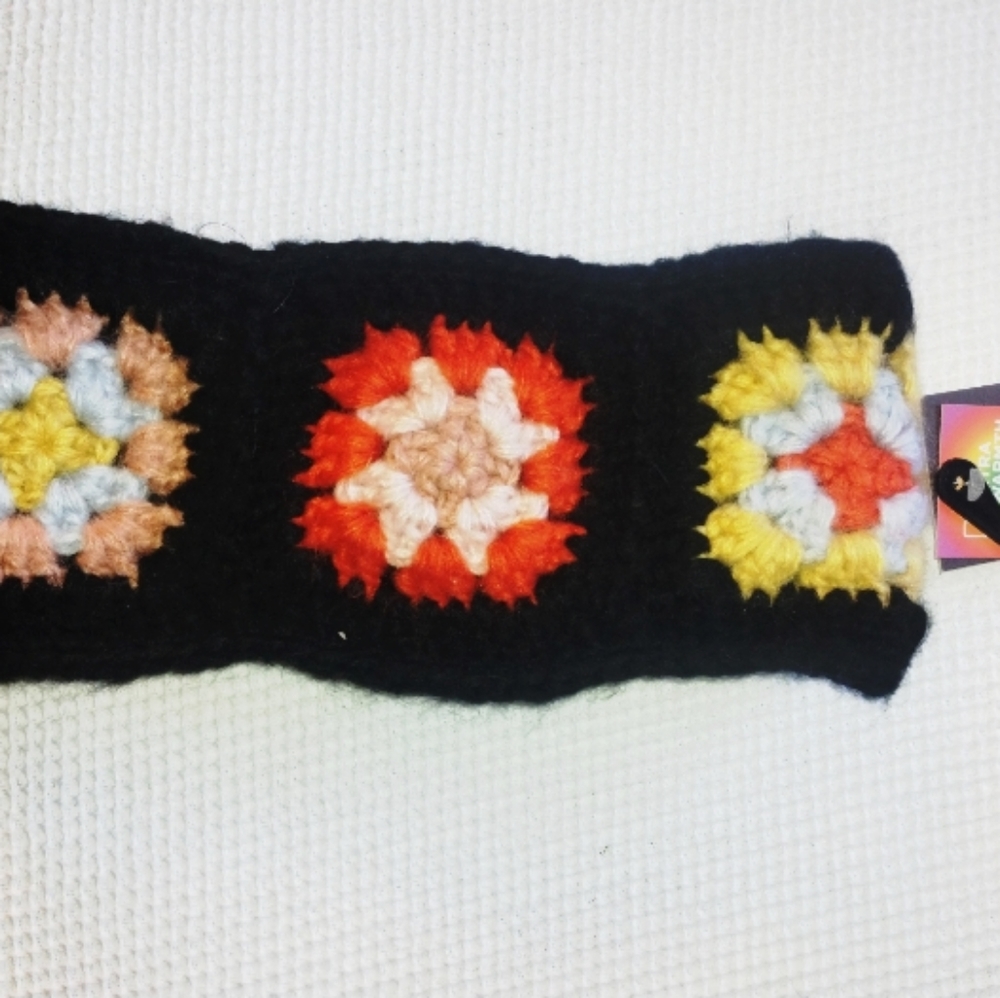 David & Young Hand Knit Granny Square Headband/Ear Warmer NWT